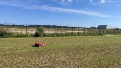 ロボットテストフィールド外庭でオートモア430X NERAが稼働しました。