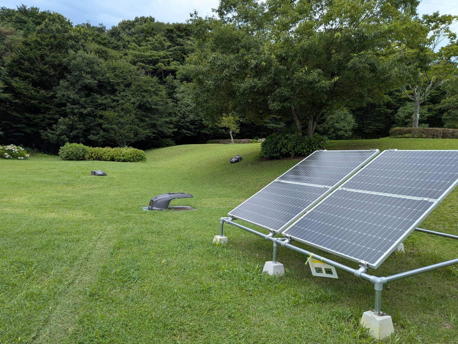 南相馬市の福島県営東ヶ丘公園西側広場のオートモア450X NERA及びオートモア435X AWD NERA 